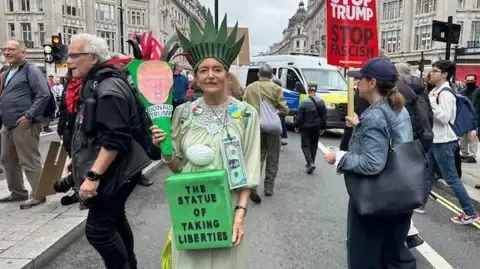 Numerous Demonstrators Gather in Central London to Oppose Trump's Official UK Trip